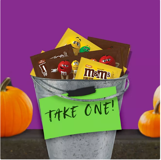 M&M's Milk Chocolate & Peanut Fun Size Bulk Halloween Candy (300 ct.)