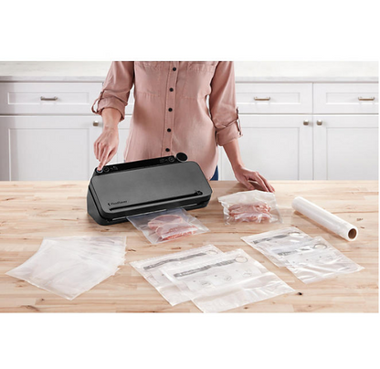 FoodSaver Multi-Use Food Preservation System with Built-in Handheld Sealer