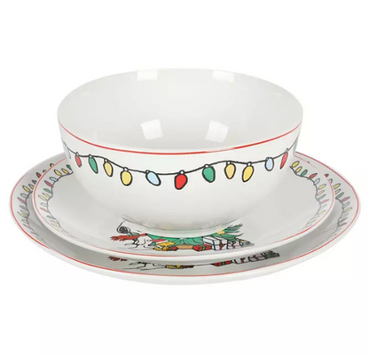 Peanuts Christmas 18-Piece Fine Ceramic Dinnerware Set