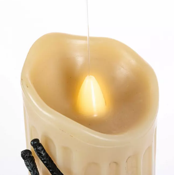 Set of 4 Pre-Lit Candles with Spiders