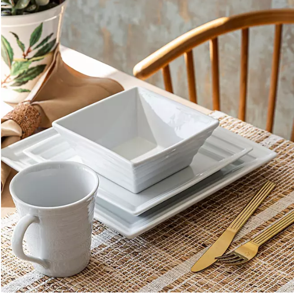 Overandback 32-Piece Ribbed Dinnerware Set